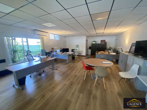 Location Immobilier D Entreprise Bureau M Vall E Des Colons